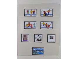 1948/2001, vorwiegend postfrische Sammlung, dabei Bund, Berlin und DDR in den Hauptnummern augenscheinlich komplett, außerdem