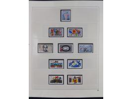 1948/2001, vorwiegend postfrische Sammlung, dabei Bund, Berlin und DDR in den Hauptnummern augenscheinlich komplett, außerdem