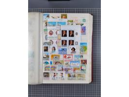 1859/2002, in the classics mostly used collection, with good section classics, later better issues including Mi.-Nr. 227K inv