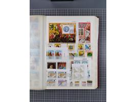 1859/2002, in the classics mostly used collection, with good section classics, later better issues including Mi.-Nr. 227K inv