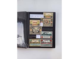 Notgeld-Serienscheine, saubere Sammlung in 16 meist dicken Steckalben, sauber nach Orten und Serien sortiert, überschlägig et