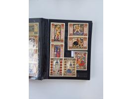 Notgeld-Serienscheine, saubere Sammlung in 16 meist dicken Steckalben, sauber nach Orten und Serien sortiert, überschlägig et