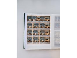 Notgeld-Serienscheine, saubere Sammlung in 16 meist dicken Steckalben, sauber nach Orten und Serien sortiert, überschlägig et