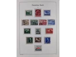 1872/1945, gestempelte Sammlung ab Brustschilde, mit vielen 5 M. Werten, Zeppelinen, Blocks und Dienstmarken, meist gute Erha