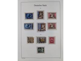 1872/1945, gestempelte Sammlung ab Brustschilde, mit vielen 5 M. Werten, Zeppelinen, Blocks und Dienstmarken, meist gute Erha