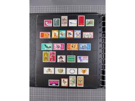 1949/92, postfrische, in den Hauptnummern augenscheinlich komplette Sammlung, dazu einige Markenheftchen etc., meist gute Erh