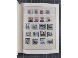 1948/90, postfrische, in den Hauptnummern augendscheinlich komplette Sammlung, Aufdruckwerte sign. und Block 1 mit Fotoattest