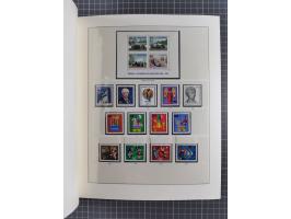 1948/90, postfrische, in den Hauptnummern augendscheinlich komplette Sammlung, Aufdruckwerte sign. und Block 1 mit Fotoattest