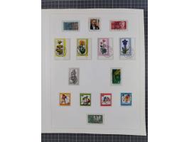 1948/82, in den Hauptnummern kpl. postfrische und zusätzlich gestempelte Sammlung, alle postfrischen Marken bis Mi.-Nr. 74 un