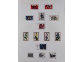 1948/82, in den Hauptnummern kpl. postfrische und zusätzlich gestempelte Sammlung, alle postfrischen Marken bis Mi.-Nr. 74 un