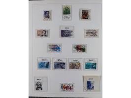 1948/82, in den Hauptnummern kpl. postfrische und zusätzlich gestempelte Sammlung, alle postfrischen Marken bis Mi.-Nr. 74 un