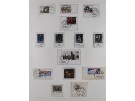 1948/82, in den Hauptnummern kpl. postfrische und zusätzlich gestempelte Sammlung, alle postfrischen Marken bis Mi.-Nr. 74 un