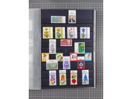 1948/90, in den Hauptnummer kpl. postfrische Sammlung, fast alle besseren Anfangsausgaben inkl. Block 1 sind signiert Schlege