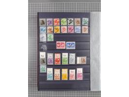 1945/49, postfrische Sammlung mit vielen besseren und kpl. Ausgaben, Farben und weiteren Besonderheiten. Dabei u.a. Mi.-Nr. 3