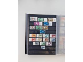 1945/2019, umfangreiche, in den Hauptnummern ab Pax-Satz augenscheinlich kpl. postfrische und zusätzlich gestempelte Sammlung