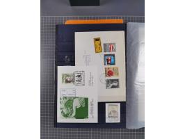 1945/2020, in den Hauptnummern kpl. postfrische Sammlung mit u.a. Mi.-Nr. 693-96I + II (signiert Sturzeis VÖB bzw. Kovar VÖB)