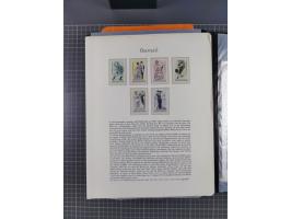 1945/2020, in den Hauptnummern kpl. postfrische Sammlung mit u.a. Mi.-Nr. 693-96I + II (signiert Sturzeis VÖB bzw. Kovar VÖB)