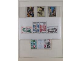 1895/1975 (ca) &nbsp;unsued and used collection French Colonies and successor states, with stamps from a.o. Algeria, Dahomey,