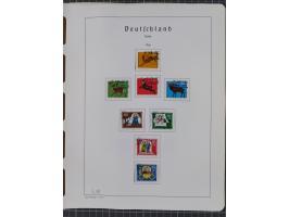 1872/1966, gestempelte und postfrische/ungebrauchte alte Sammlung in zwei Vordruckalben, ab Deutsches Reich gestempelt in den