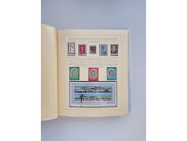 1914/2004, with over 130 covers, including WWI japanese, russian and german camps, some WWII Red Cross covers, further commem