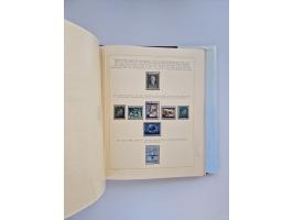 1914/2004, with over 130 covers, including WWI japanese, russian and german camps, some WWII Red Cross covers, further commem