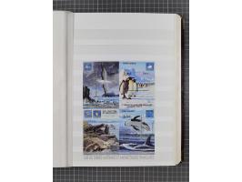 1956/2016, mint never hinged collection, apparently complete in the main Michel numbers, overall excellent and fresh conditio