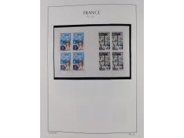 1849/1994, mint never hinged/unused and used collection with some covers, a few better items throughout like Mi-Nr. 239, 311 