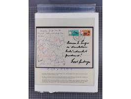 Autographen: 1960/2000, Konvolut mit u.a. kleiner Sammlung “Helmut Schmidt” mit ca. 30 Fotos (zum Teil mit weiteren Unterschr