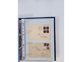 1945/49, umfangreiche Sammlung mit geschätzt 800-900 Briefen, Karten und Ganzsachen. Dabei viele R-Briefe und Satzbriefe, Bed