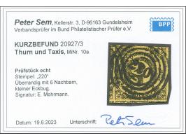 9 Kr. a. gelb, allseits breit- bis überrandig mit Teilen von 6 Nachbarmarken, sauber entwertet durch zentrische Nr. "220" FRA