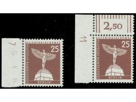 1956, Stadtbilder 25 Pfg., Randstück mit Druckerzeichen “7” und zweite Marke aus der linken oberen Bogenecke mit Druckerzeich
