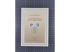 1988, Frauen der Geschichte 9 verschiedene Eckrandviererblöcke mit Sonderstempel und Formnummer, dazu 6x Viererblöcke meist O