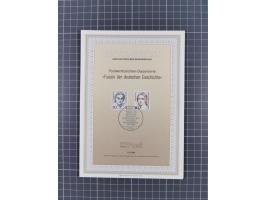 1988, Frauen der Geschichte 9 verschiedene Eckrandviererblöcke mit Sonderstempel und Formnummer, dazu 6x Viererblöcke meist O