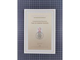 1988, Frauen der Geschichte 9 verschiedene Eckrandviererblöcke mit Sonderstempel und Formnummer, dazu 6x Viererblöcke meist O